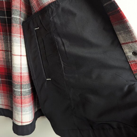 Eddie Bauer Sonoma Cape - Picture 4 of 7